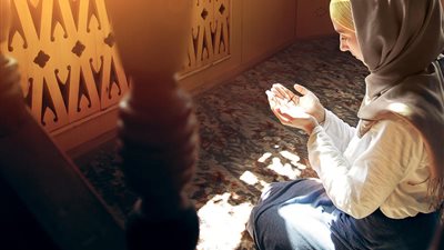 لو عندك عذر شرعي.. تعرفي على طريقة استقبال يوم عرفة| فيديو