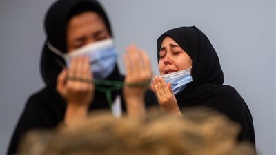 فرحة بعض الحجاج المصريين باختيارهم لأداء فريضة الحج (فيديو)