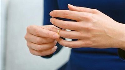 علبة زبادي كتبت النهاية.. ريهام تطلب الخلع من زوجها البخيل