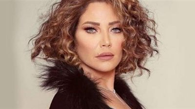 وفاة والدة الفنانة السورية سلافة معمار 