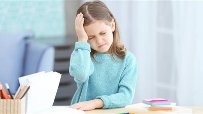 أهمها «برودة اليدين والقدمين».. 8 أعراض فقر الدم عند الأطفال