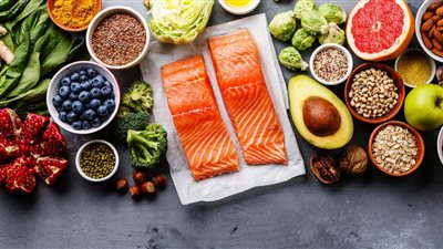 أهمها «الكريز».. 5 أطعمة نباتية لمكافحة الالتهابات