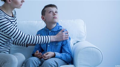 إزاي تعرفي ان ابنك يعاني من التوحد الافتراضي | فيديو