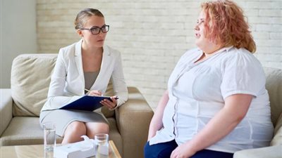 احذري.. السمنة تُهدد بإصابتك بالخرف والسكتة الدماغية