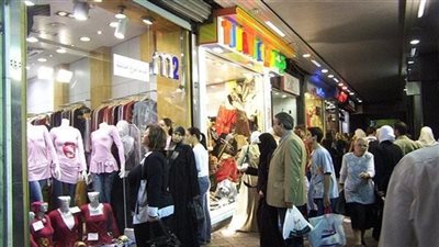 عروض الأوكازيون.. تصفيات صيفية بنسبة تصل لأكثر من 50% (فيديو)