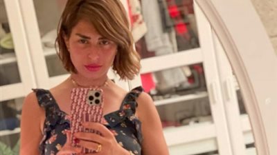 منة فضالي تظهر رشاقتها في إطلالة ساحرة (صور)