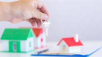 هل من حقي أتمكن من شقة مش ملك جوزي؟.. محامٍ يجيب