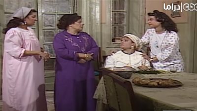 مشهد في مسلسل.. حال البيت لما يكون فيه ستات كتير  |فيديو