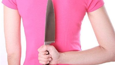 أستاذ الطب النفسي: النظرة المادية للحياة سبب جرائم العنف الأسري