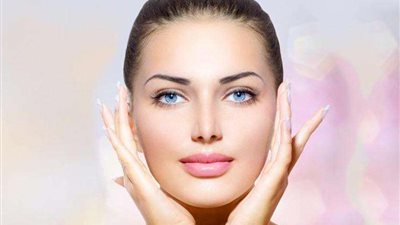 أهمها «الكركم».. 5 أعشاب سحرية وفعالة للحصول على بشرة متوهجة