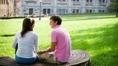 قبل أن تقعي فيه.. 5 حقائق صادمة عن حب الجامعة