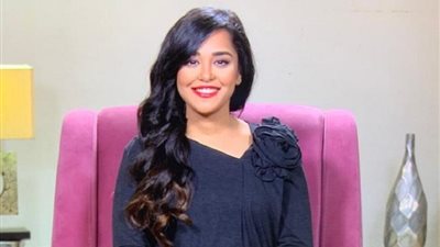 رشا الجندي لـ«هير نيوز»: السخرية أفضل طريقة للتعامل مع أخبار الجرائم