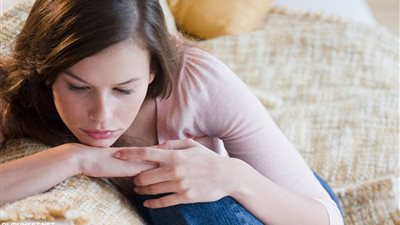 عيشي بحرية.. 6 طرق تنهي الدورة الشهرية سريعًا