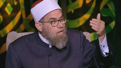  زمن العجايب.. الأخ فبرك لأخته صور وفيديوهات ويهددها | فيديو