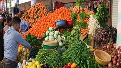 استقرار أسعار الخضروات والفاكهة اليوم بسوق العبور 