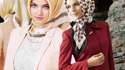 السادة والمشجر.. أبرز موديلات الـ«سكارف» الحريمي في صيف 2021