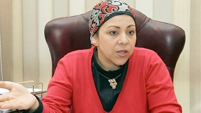 نهاد أبو قمصان تُلقن عبد الله رشدي درسًا بسبب 