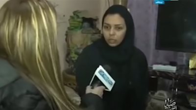 زوجة تروي باكية: أجبرني بالسلاح أنام مع ضرتي على سرير واحد