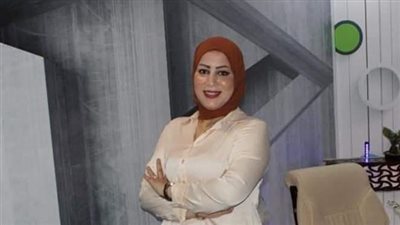 منى غازي تكشف لـ«هير نيوز» طريقة التعامل مع بنتك لو بتكلم ولد 