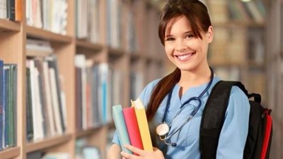 للبنات.. تعرفي على أفضل التخصصات في الجامعات المصرية