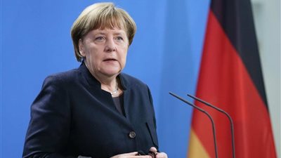 ميركل للألمان: الحقوا فرصة عروض التطعيم