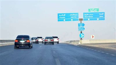 النشرة المرورية.. كثافات متحركة بمحاور القاهرة والجيزة