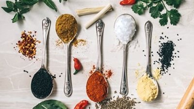 5 أطعمة تساعدك على التخلص من لخبطة الهرمونات