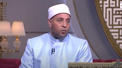 بشتغل بدون علم زوجي.. حلال أم حرام؟.. أزهري يجيب | فيديو