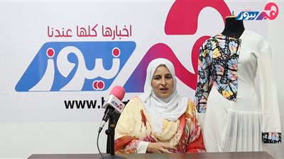 والدة مبتكرة ملابس «محاربات سرطان الثدي» توجه رسالة لأمهات طالبات الثانوية