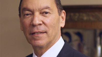 تسبب الصلع.. هاني الناظر يحذر الفتيات من وصفات الشعر على النت