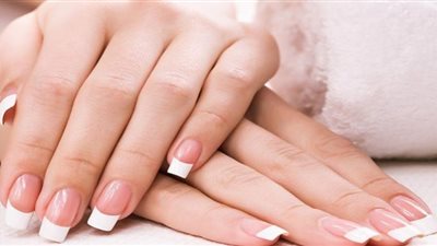 انتبهي.. علامات على أظافرك تحذرك من نوبة قلبية قريبة