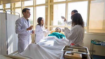 ملائكة الرحمة.. شروط القبول في كليات التمريض الحكومية 