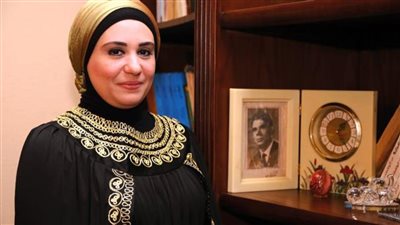 زوجة تطلب الطلاق: جوزي بيضربني عشان أجامعه | فيديو