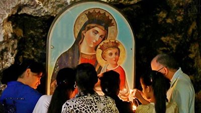 الأقباط يحتفلون بعيد السيدة العذراء