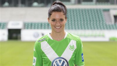 سيلينا فاجنر.. قائدة 