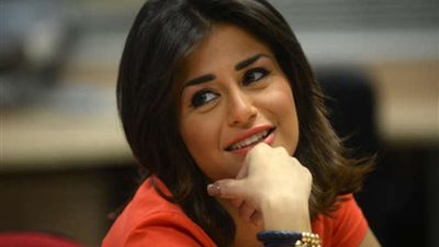 منة فضالي بعد خروجها من غرفة العمليات :