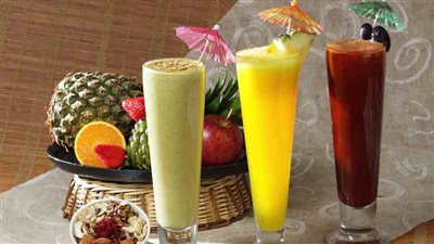 فيديو.. طريقة عمل كوكتيل الفاكهة بالفسدق