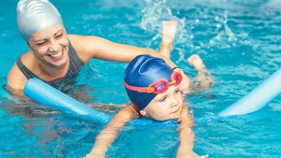 غياب الأمان وجهل المنقذين.. حمامات سباحة أم مقابر للأطفال؟