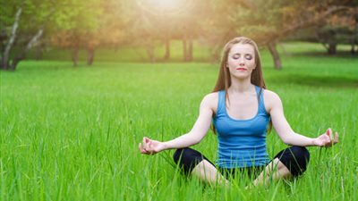 فوائد تمارين التأمل للبنات.. تجعلك أكثر تقبلاً للصدمات