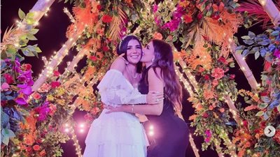 بالصور| مي عمر تُهنئ ريم سامي بالخطوبة: مبروك يا رمومي