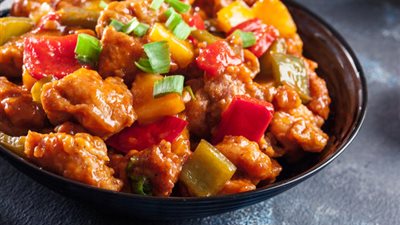 طريقة عمل دجاج بالبصل سويت آند ساور في المنزل