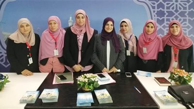  أم الواعظات تبكي فرحًا بهدية بناتها | فيديو