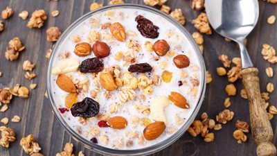 كوني رشيقة.. طرق سهلة لتحضير وجبات لذيذة من الشوفان