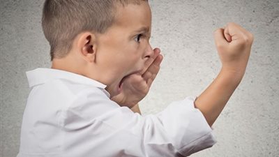 «ناقوس خطر».. احذري 13 سلوكًا مع طفلك هيخلوه يعاملك وحش في المستقبل