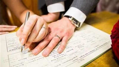 محامية تكشف عن مفاجأة في الشروط القانونية لكتابة عقد الزواج| فيديو