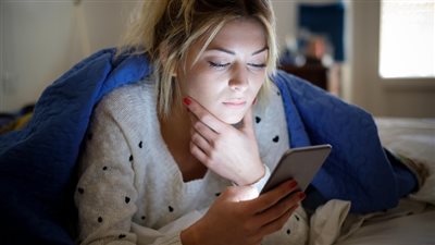 لتجنب الاكتئاب.. 5 نصائح للتأقلم مع أخبار السوشيال ميديا 