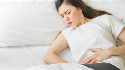 بـ 5 خطوات تخلصي من آلام الدورة الشهرية