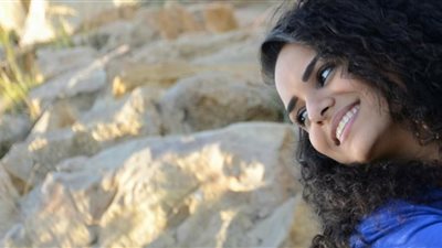 اليوتيوبر إيفون نبيل تستغيث من زوجها بـ 