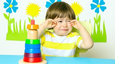 بيعيط في الحضانة؟.. أخصائية نفسية تكشف كل ما تحتاجين معرفته عن فترة الـ KG