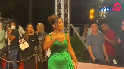 نجمات الفن يتحدثن لـ«هير نيوز» في مهرجان «دير جيست»